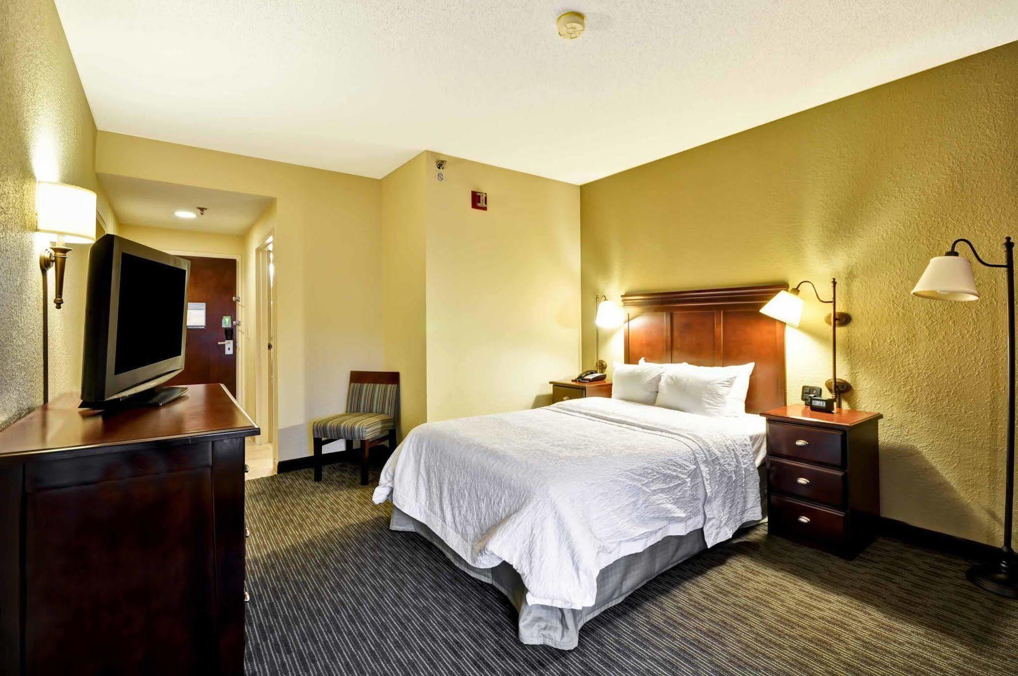 Hampton Inn Charlotte-Gastonia Εξωτερικό φωτογραφία